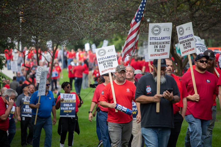 breitbart business digest can republicans meet the uaw strike challenge