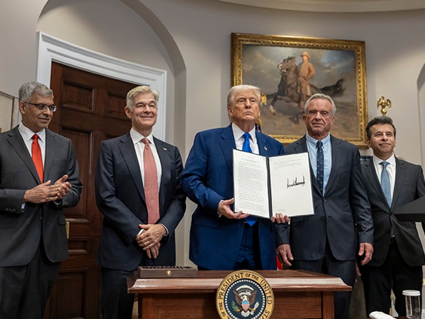 President Donald Trump signs an executive order on Delivering Most-Favored-Nation Prescrip