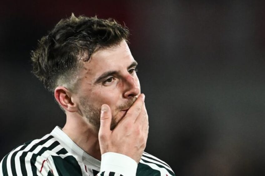 Mason Mount's first Manchester United goal was not enough for victory in a 1-1 draw at Bre