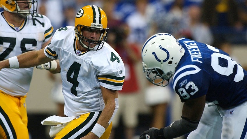 Brett Favre vs the Colts