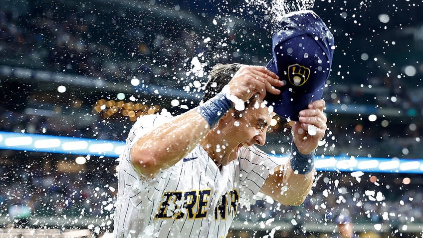 brewers rookie sal frelick has mlb debut for the ages fans in uproar over top prospect