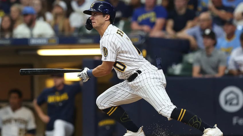 brewers rookie sal frelick has mlb debut for the ages fans in uproar over top prospect