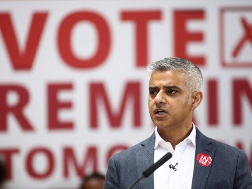 Sadiq Khan, mayor of London, speaks at a "Labour In For Britain" pro-remain campaign event in London, U.K., on Wednesday, June 22, 2016. Britain entered the final day of campaigning before its referendum on European Union membership with opinion polls and financial markets at odds over the outcome. Photographer: Chris …