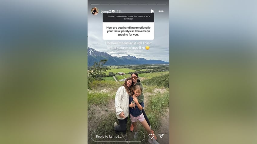 Bristol Palin with her kids in a field.