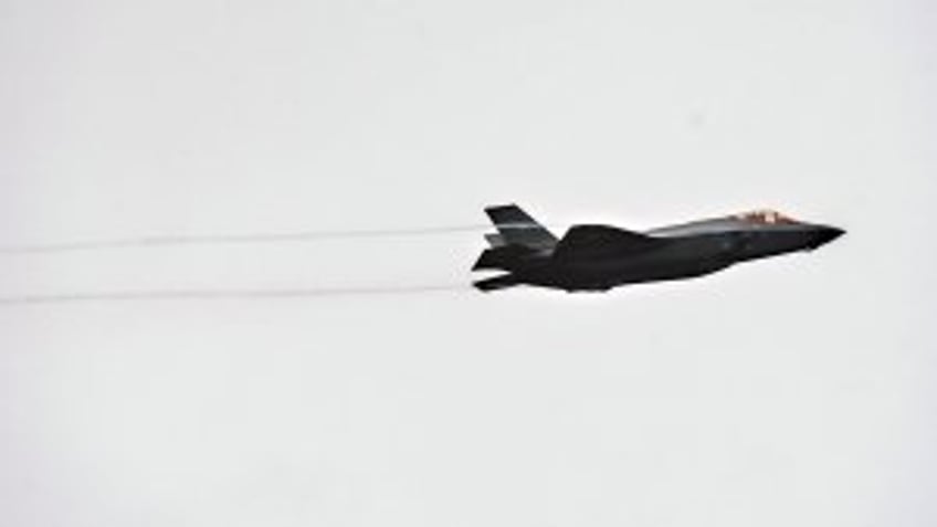 Britain to purchase 12 nuclear weapons-capable F-35 jets from U.S.