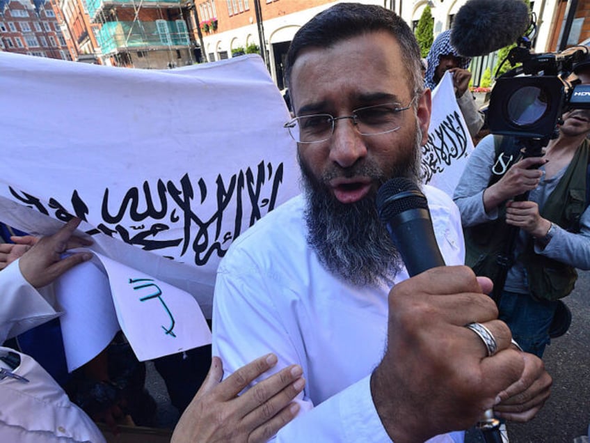 britains most notorious hate preacher anjem choudary arrested on suspected terror offence