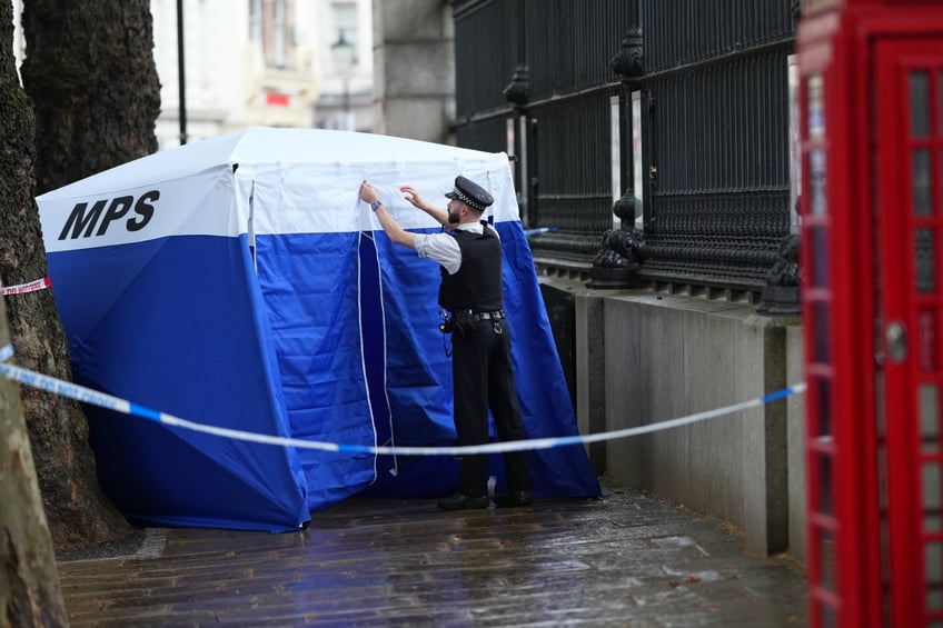 british museum evacuated after nearby stabbing attack that saw one hospitalised and man arrested