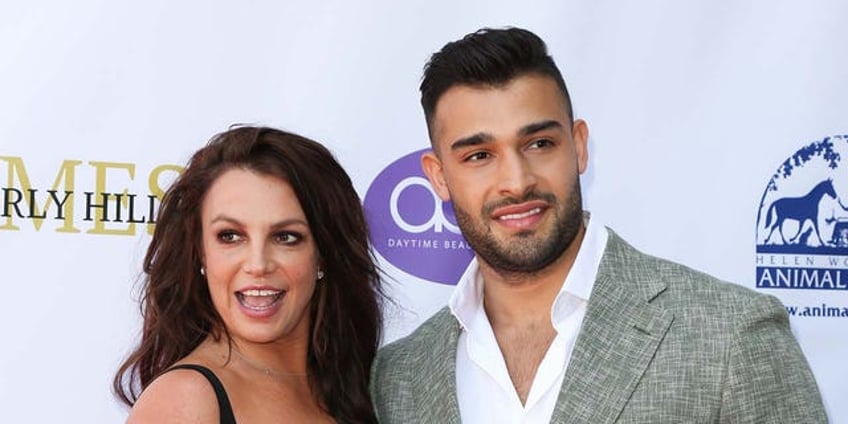 britney spears admits she couldnt take the pain anymore in first statement on sam asghari divorce