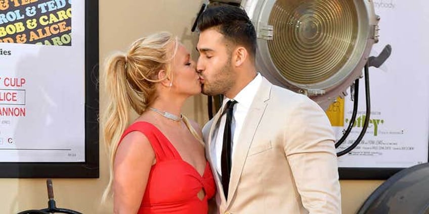 britney spears admits she couldnt take the pain anymore in first statement on sam asghari divorce