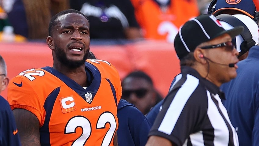 broncos safety kareem jackson says he will try to lower my target to avoid more suspensions