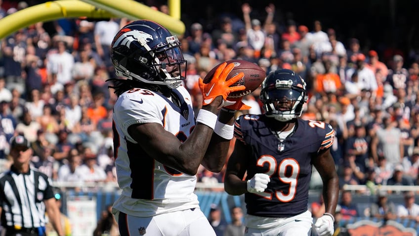 broncos winless no more as bears suffer epic collapse after being up 21 points in third quarter