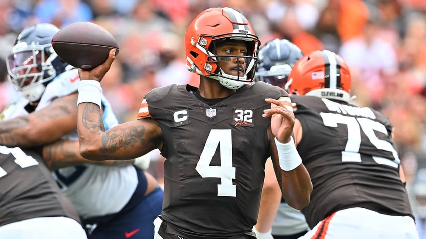 browns deshaun watson throws pass backward in awful blunder