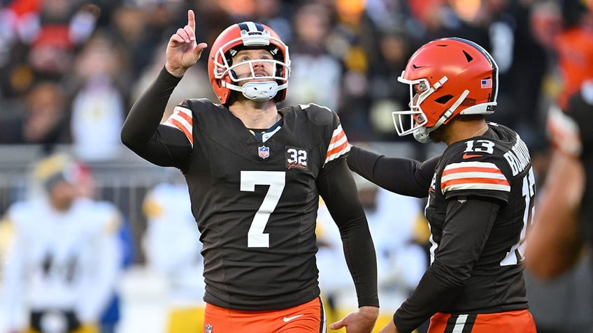 browns dustin hopkins nails game winning field goal to beat afc north rival steelers