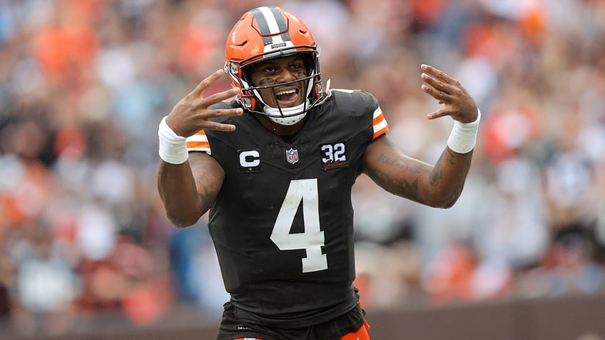 browns hold joe burrow to under 100 yards passing and stun bengals in week 1