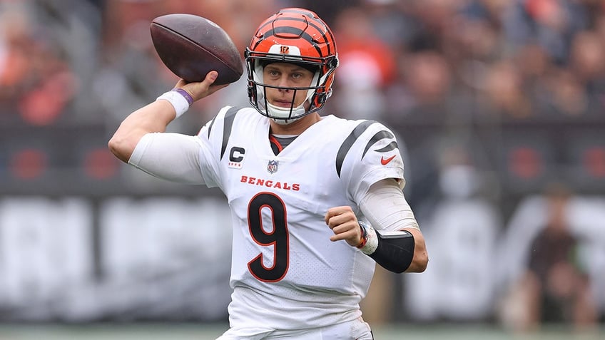 browns hold joe burrow to under 100 yards passing and stun bengals in week 1