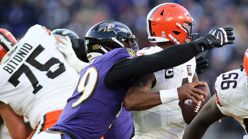 browns lose deshaun watson for rest of 2023 season with serious shoulder injury