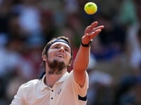 Bublik credits Las Vegas bender after securing French Open last 16 berth