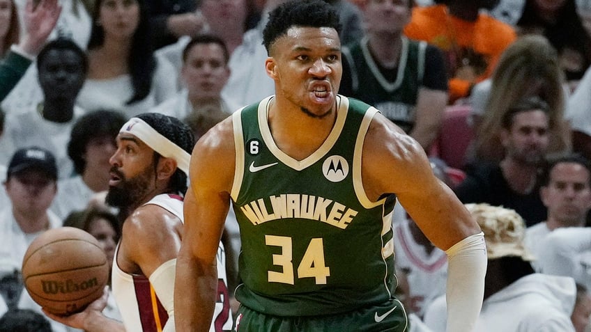 bucks reach max extension with giannis antetokounmpo worth 186m report