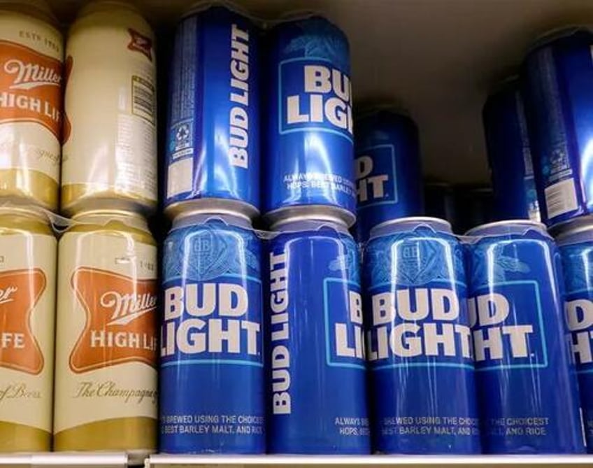 bud light might soon lose retail shelf space amid boycott experts