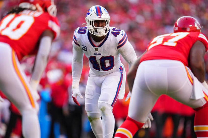 Von Miller of the Buffalo Bills gets set against the Kansas City Chiefs at GEHA Field at Arrowhead Stadium on October 16, 2022 in Kansas City,...