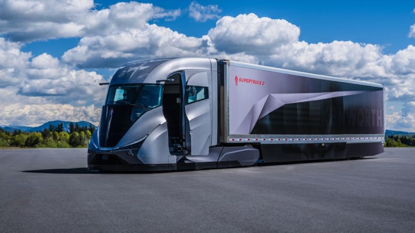 Bullet train-looking giant semi truck to hit US highways