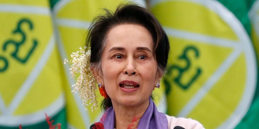 burmese military government reduces deposed leader aung san suu kyis jail sentence