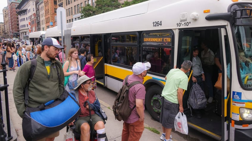 bus driver who claimed to accidentally eat thc gummies pass out on highway granted probation