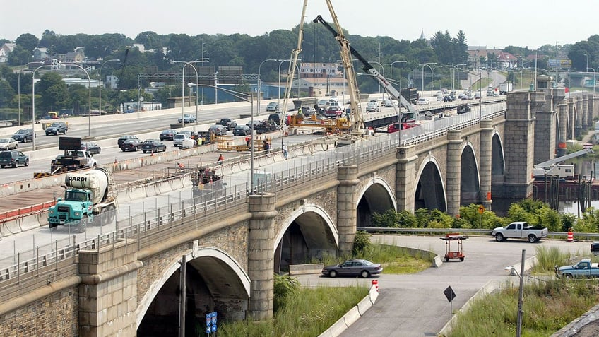 Rhode Island bridge