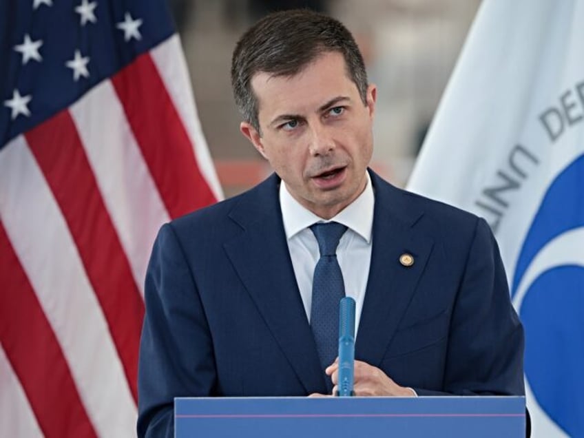 ARLINGTON, VIRGINIA - APRIL 24: U.S. Transportation Secretary Pete Buttigieg speaks during