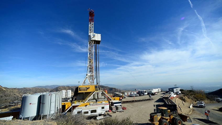 ca panel to vote on whether site of americas worst methane leak should increase gas storage capacity