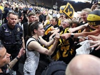 Caitlin Clark pens farewell to 'forever favorite' Iowa fans after final home game