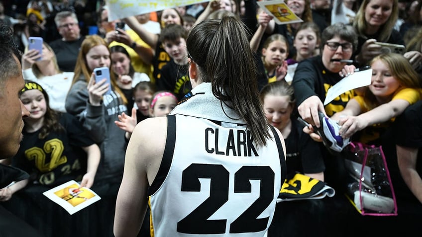 Caitlin Clark in Albany