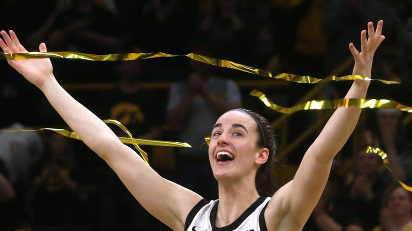 Caitlin Clark celebrates