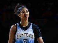 Caitlin Clark's Fever teammate Kelsey Mitchell weighs in on fan treatment of Angel Reese