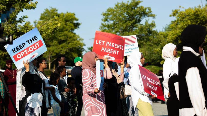 calif teachers union calls school board members who back telling parents of kids transgenderism extremists