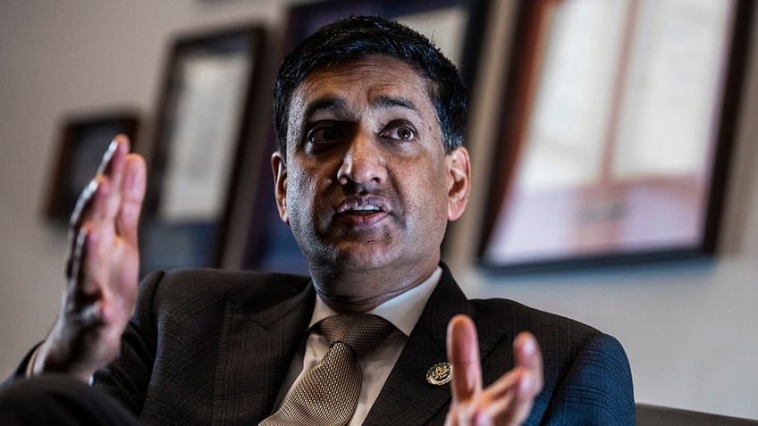 california democrat ro khanna throws shade at newsom 2024 hype