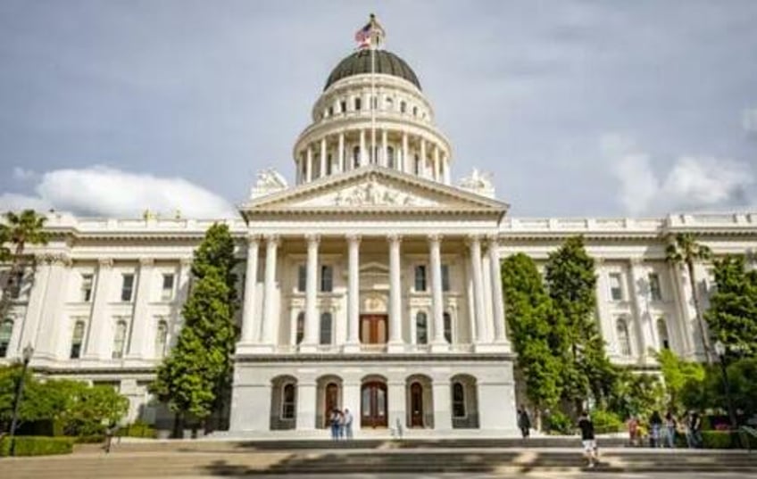 california democrats could guarantee trump 2024 win