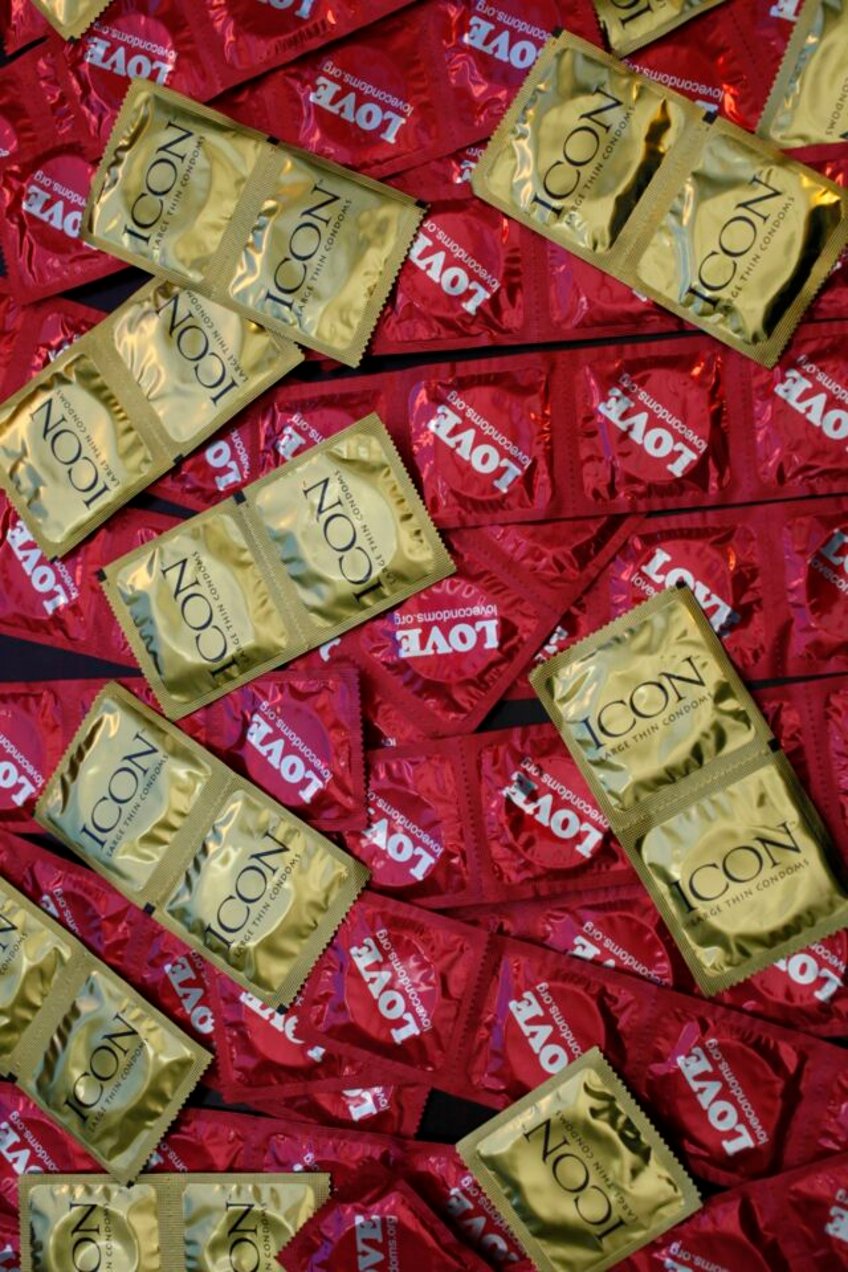 california governor vetoes bill to make free condoms available for high school students citing cost