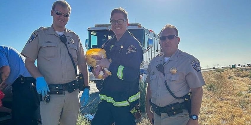 california highway police help deliver beautiful baby girl on roadside put their training to work