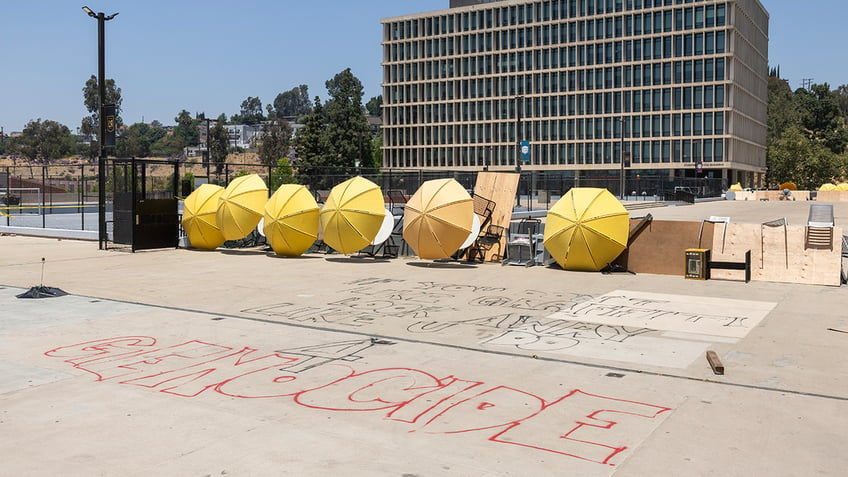 Cal State building barricaded by anti-Israel protesters