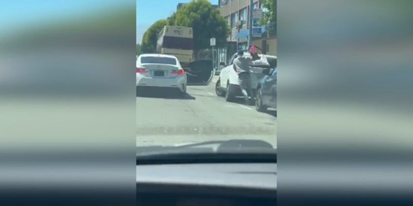 california thieves caught on camera blatantly breaking and entering into parked cars in san francisco