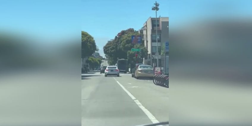 california thieves caught on camera blatantly breaking and entering into parked cars in san francisco