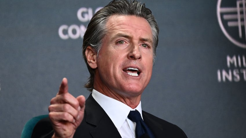 california to expand fossil fuel project gavin newsom said he was fully committed to shutting down