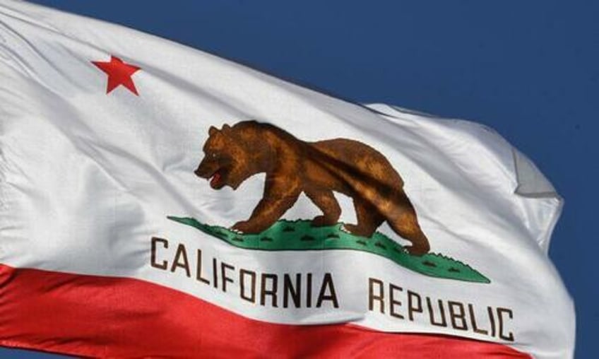 californias budget crisis tax revenue outlook slashed after stock market slump dents state revenues