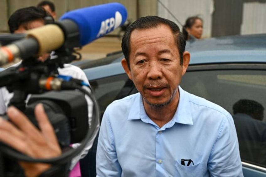 Rong Chhun arriving at the Phnom Penh municipal court on September 20, 2024