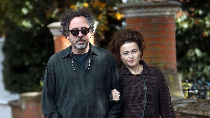 A photo of Tim Burton and Helena Bonham Carter