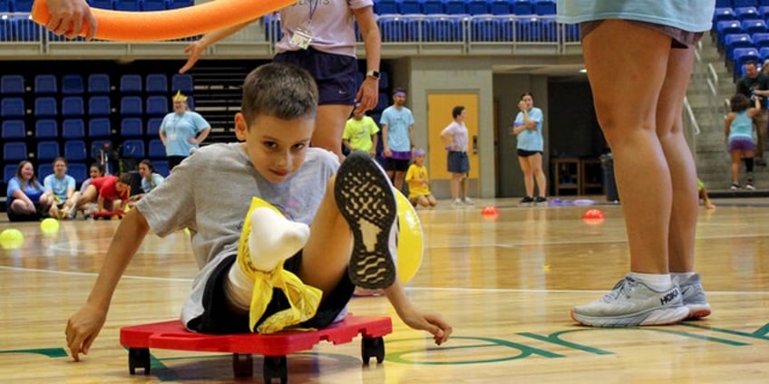 camp no limits aims to build confidence in children with limb differences