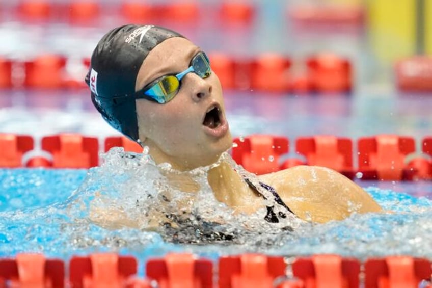 canadian summer mcintosh 16 gets second gold medal at swimming worlds in japan