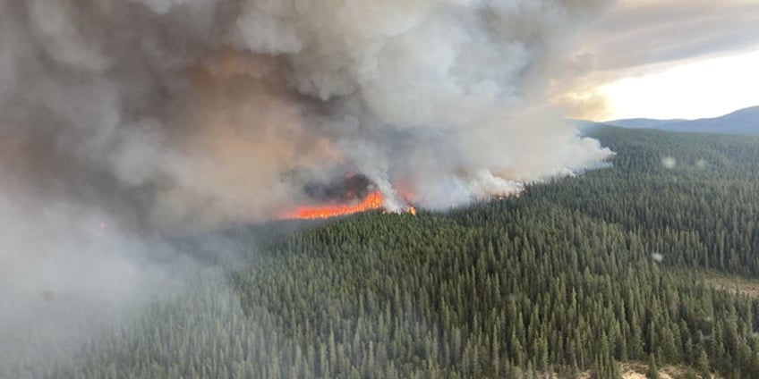 canadian wildfire smoke causes air quality alerts from montana to ohio