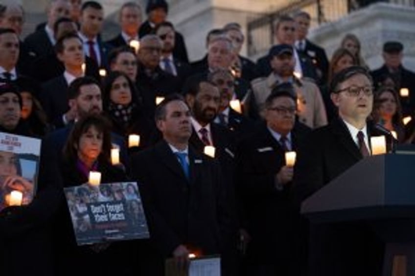 Candlelight vigil held at U.S. Capitol to commemorate American hostages in Gaza